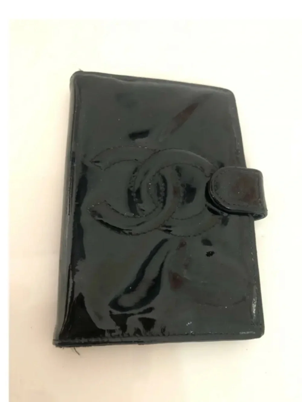 CHANEL authentic black patent leather agenda cardholder with Ashford paper. EUC